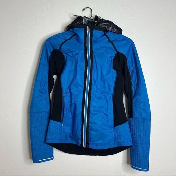 Lululemon Run Blue Black Long Sleeve Zip Front Quilted Bundle Up Jacket Size S - Picture 9 of 15